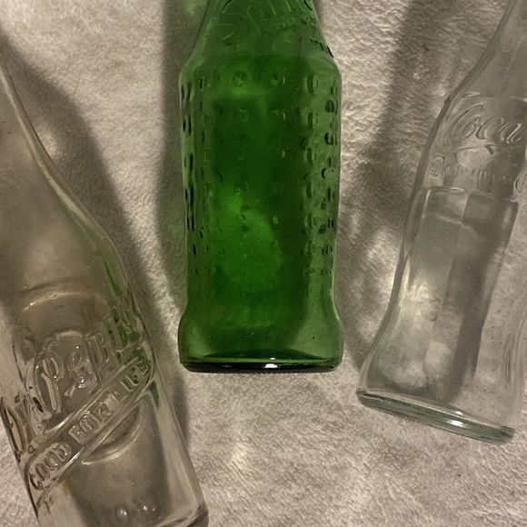 Lot of 3 Vintage Glass Bottles Dr Pepper Coke and Sprite Green Raised Hobnail - Picture 8 of 8